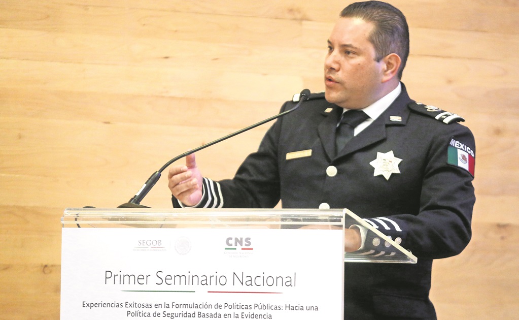 Excomisionado de la Policía Federal expresa su solidaridad para que “llegue la solución”