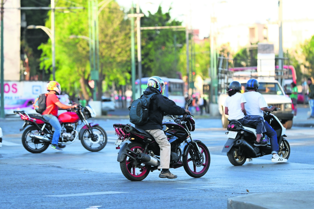 Aumentan 42% trámites de placas para motocicletas