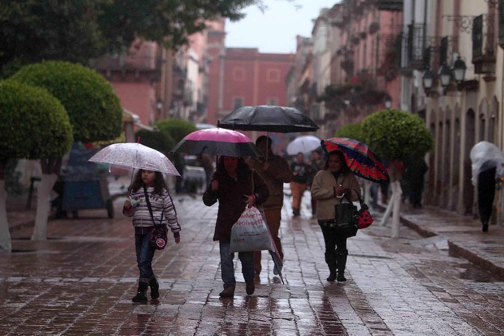 Se va el calor y llega la lluvia en Querétaro 