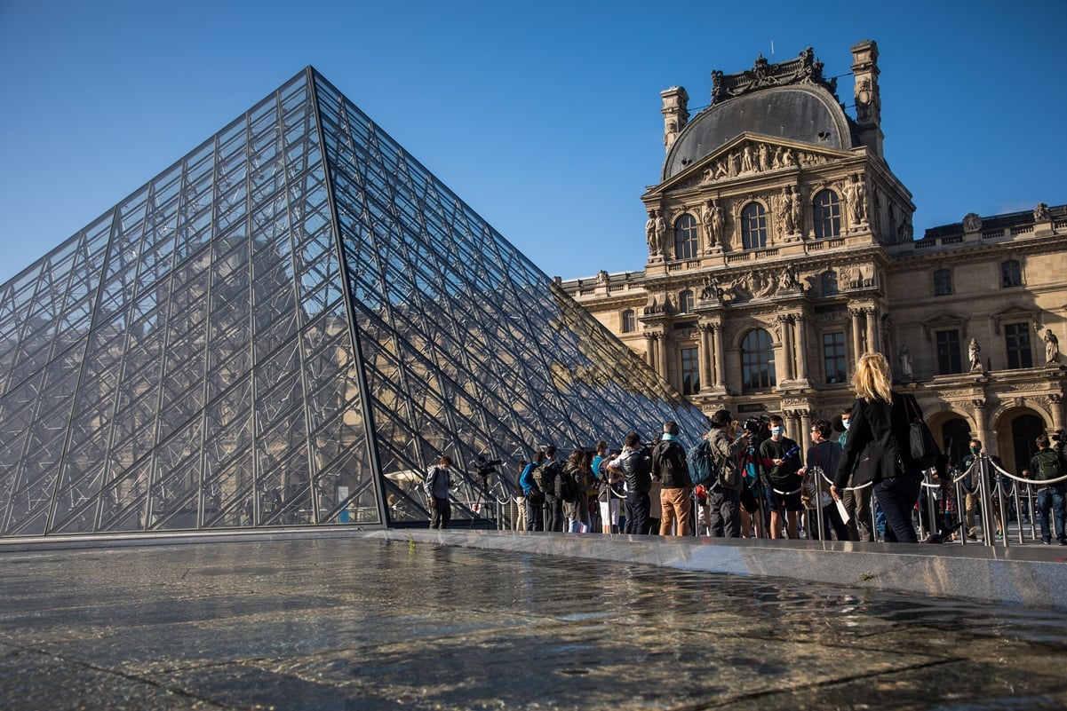 El Louvre reabre y La Mona Lisa recibe a sus fieles