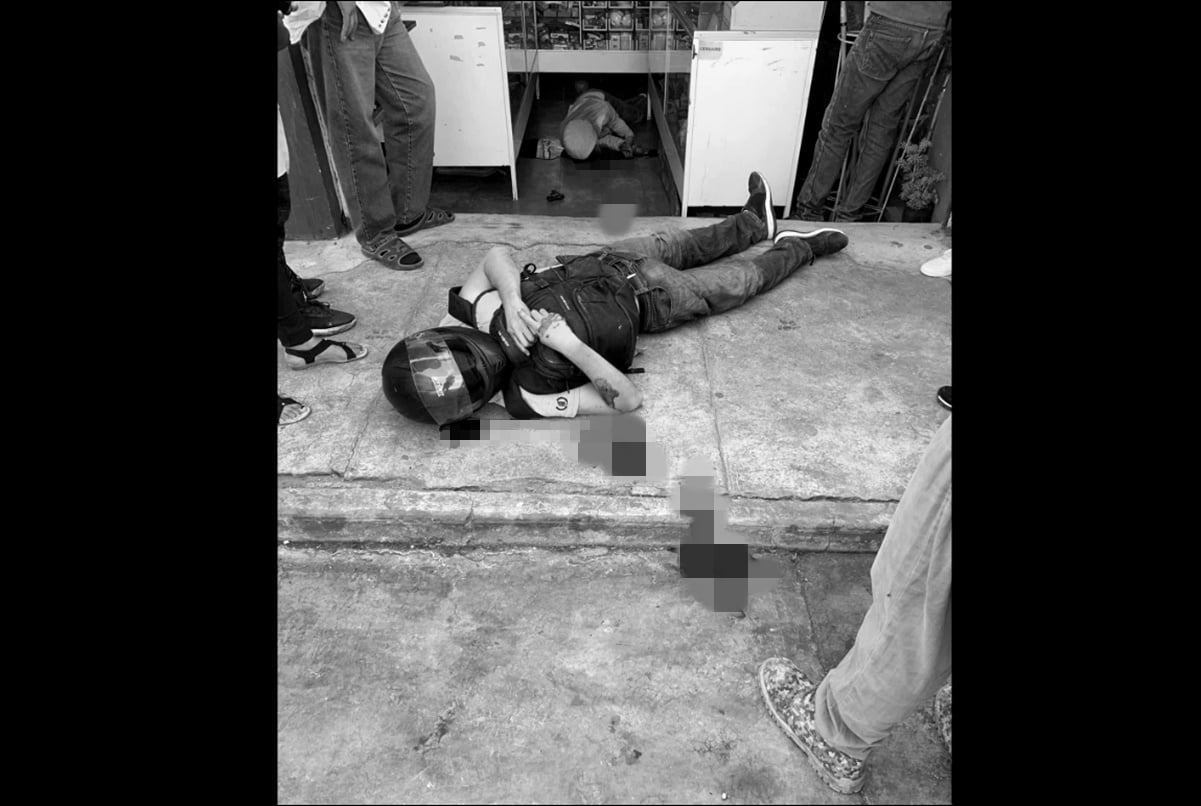 Video. Ladrones intentan robar local en Puebla; comerciante los mata a balazos