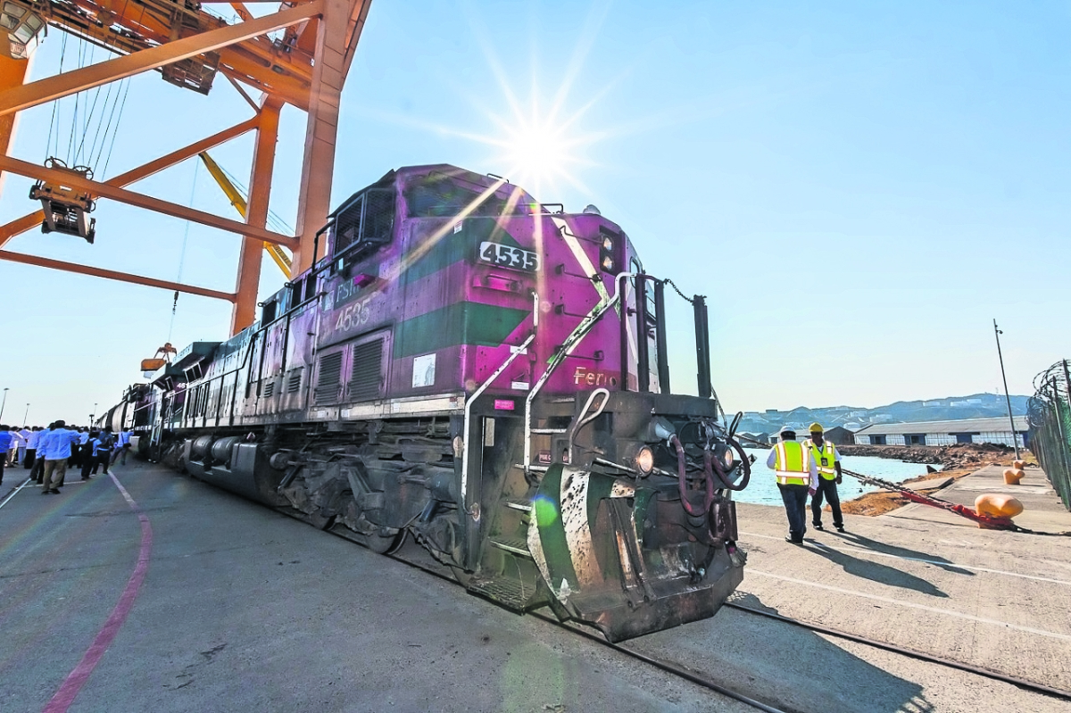 Inquieta a inversionistas toma de vías de  Ferrosur