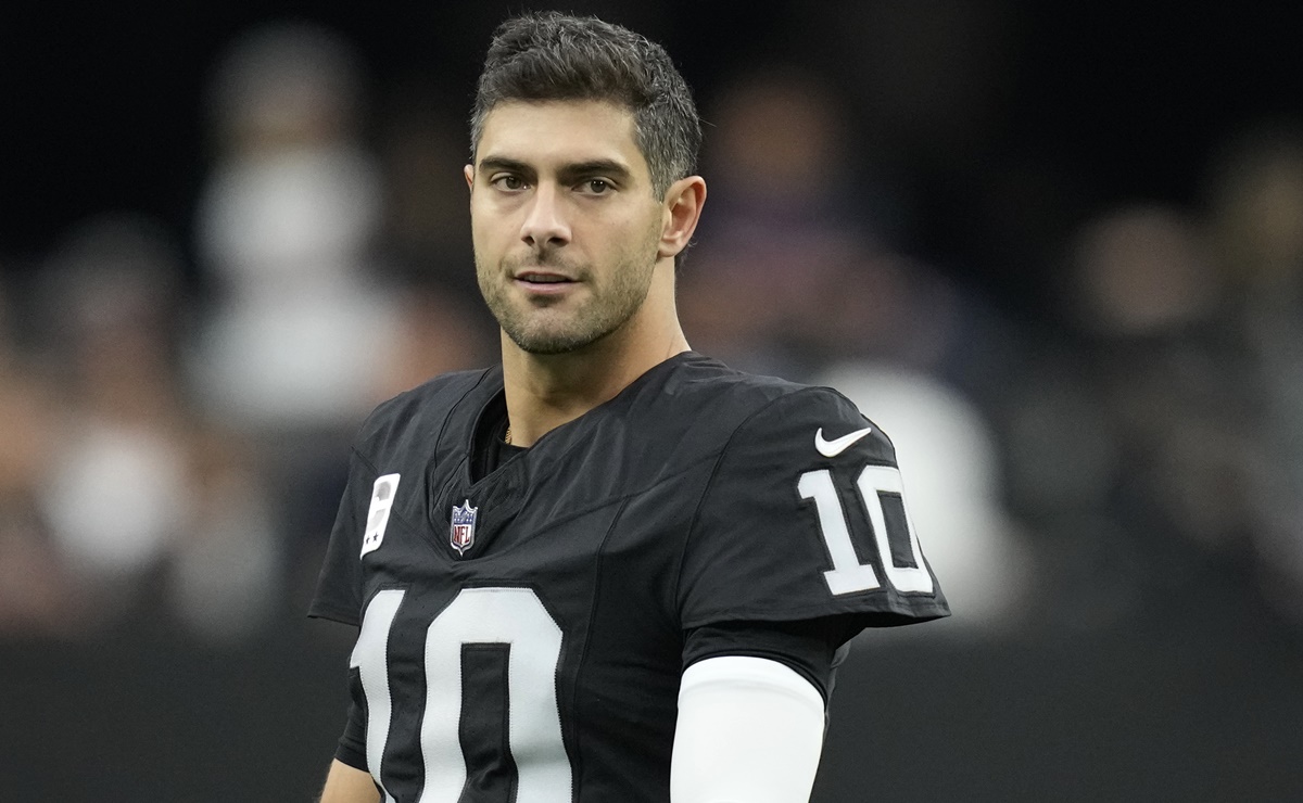 Tras darle contrato por $72 millones de dólares, los Riders recortan a Jimmy Garoppolo