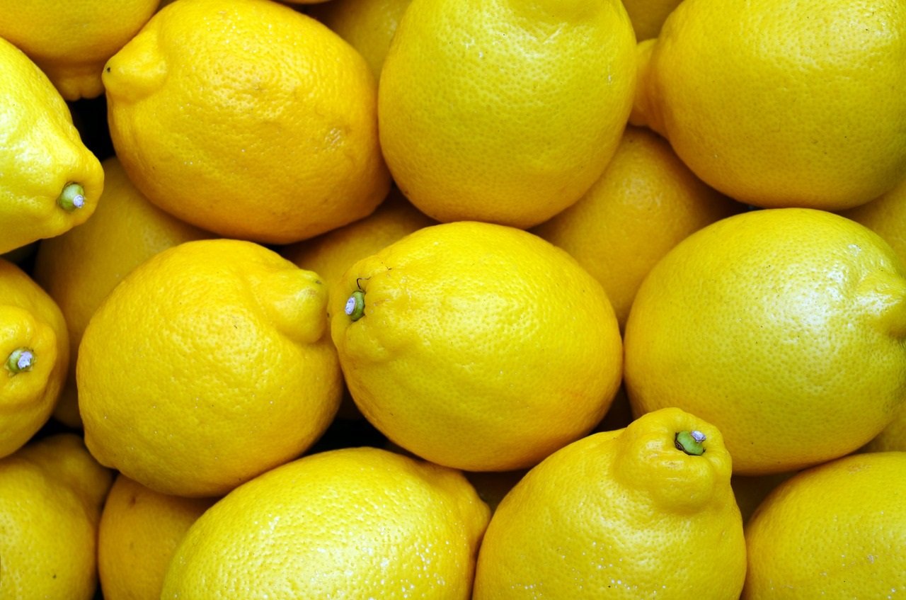 Conoce las sorprendentes propiedades de la cáscara de limón