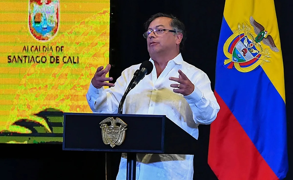 “Tienen posibilidades de sexo”, dice Gustavo Petro en discurso para promover la educación en Colombia
