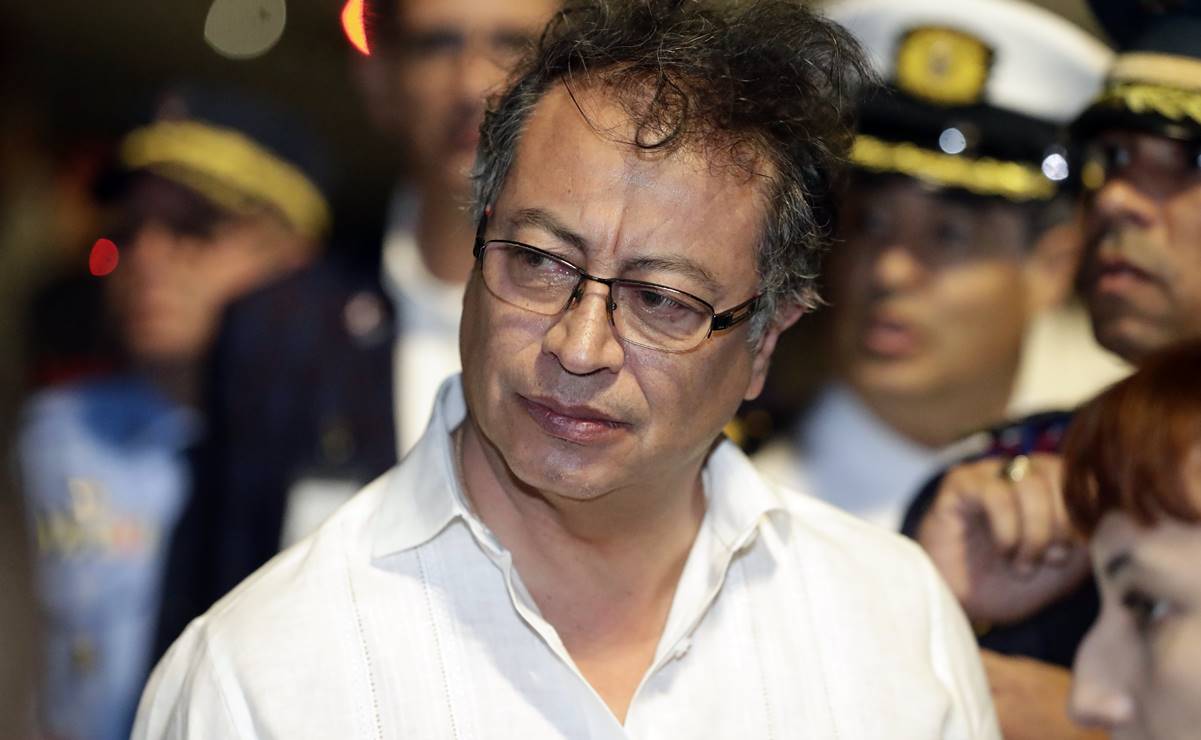 Perú ordena retiro definitivo de su embajador en Colombia por "expresiones ofensivas" de Gustavo Petro