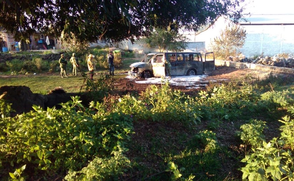 Localizan camioneta "huachicolera" incendiada en Hidalgo