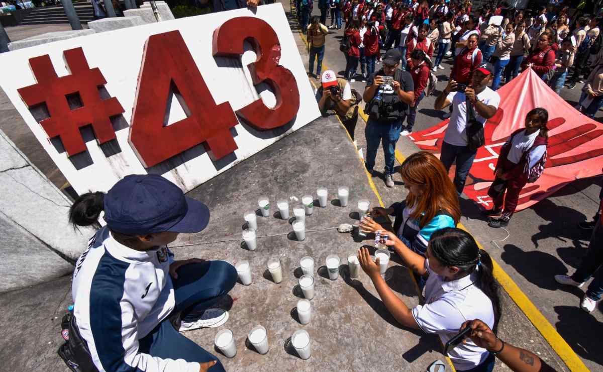 FGR impugnará libertad de los 8 militares detenidos por caso Ayotzinapa