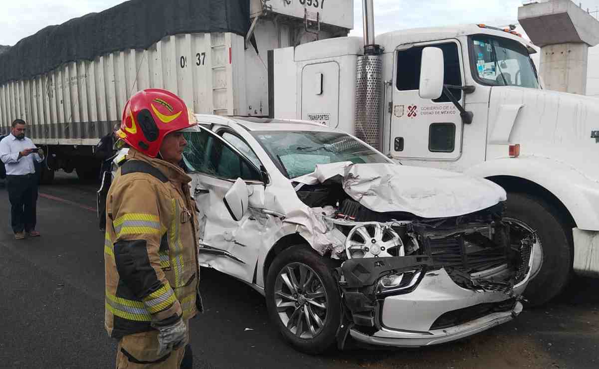 Reportan 17 lesionados tras carambola en la autopista México-Puebla