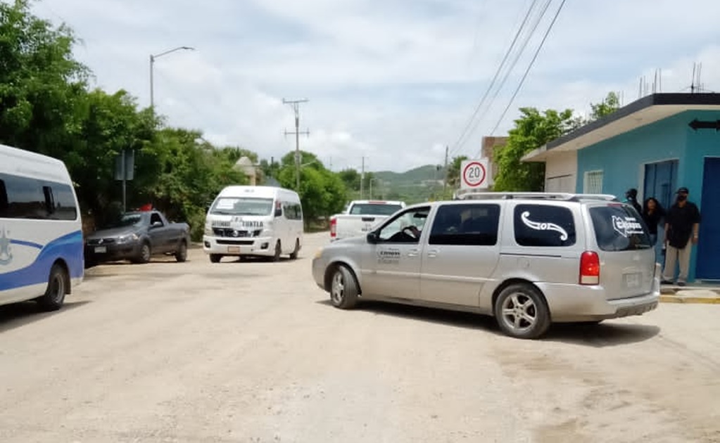 Despiden a fallecidos por derrumbe de una ladera en Chilón, Chiapas