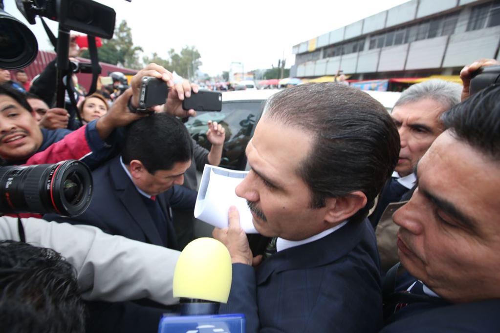 Retrasa Hacienda salida del ex gobernador Guillermo Padrés de prisión