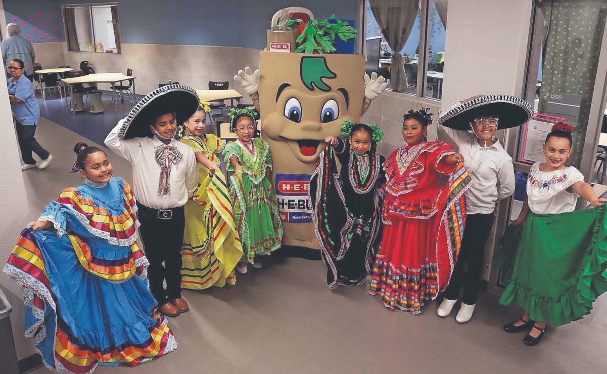 Celebración mexicana en la Schenck Elementary School, en Texas. Foto: Especial