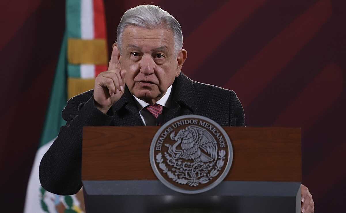 "Se debe poner por delante la salud pública", dice AMLO tras molestia por iniciativa antitabaco en la CDMX 