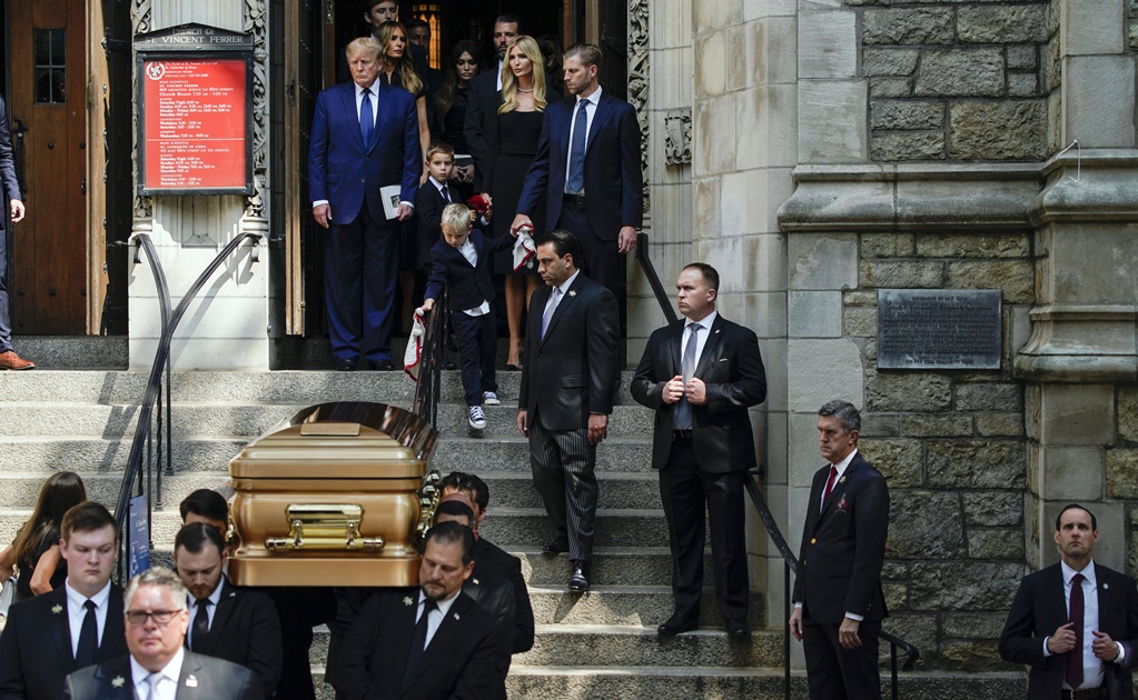 "Era la personalización del sueño americano", Donald Trump y sus hijos despiden a Ivana Trump en su funeral 