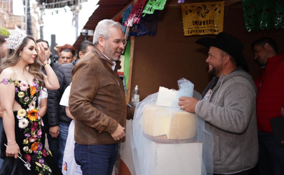 Realizan la 24 edición de la Feria del Queso Cotija en Michoacán