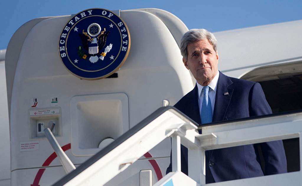 Kerry llega a Cuba para histórica ceremonia
