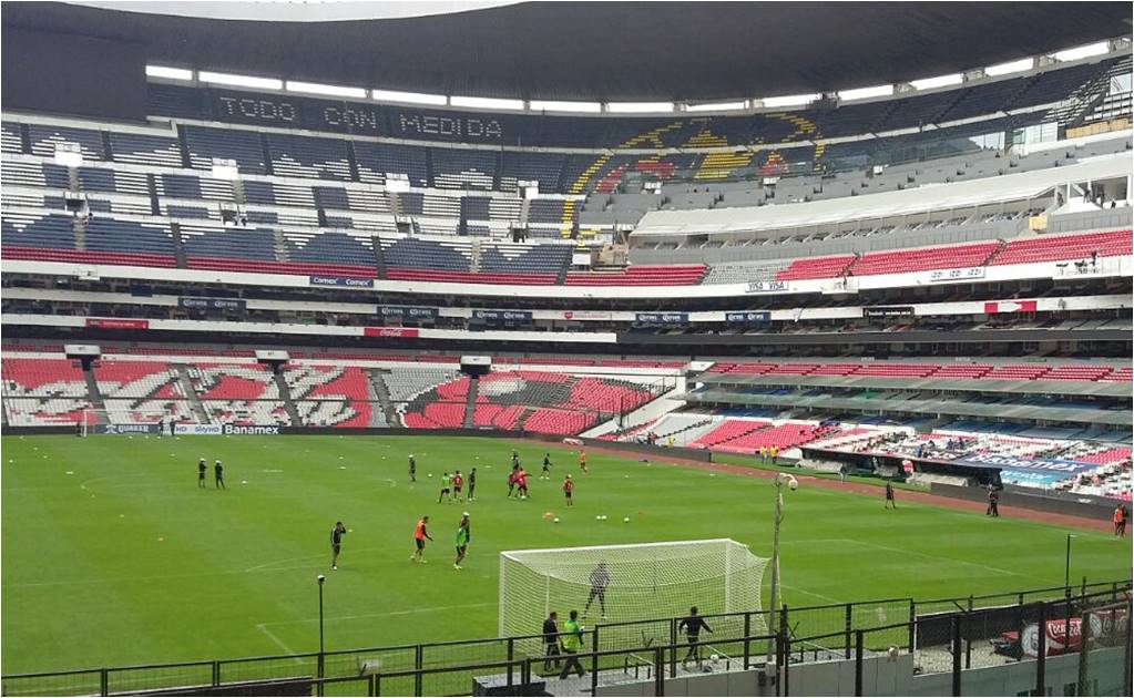 Tri hace prácticas en el Estadio Azteca 