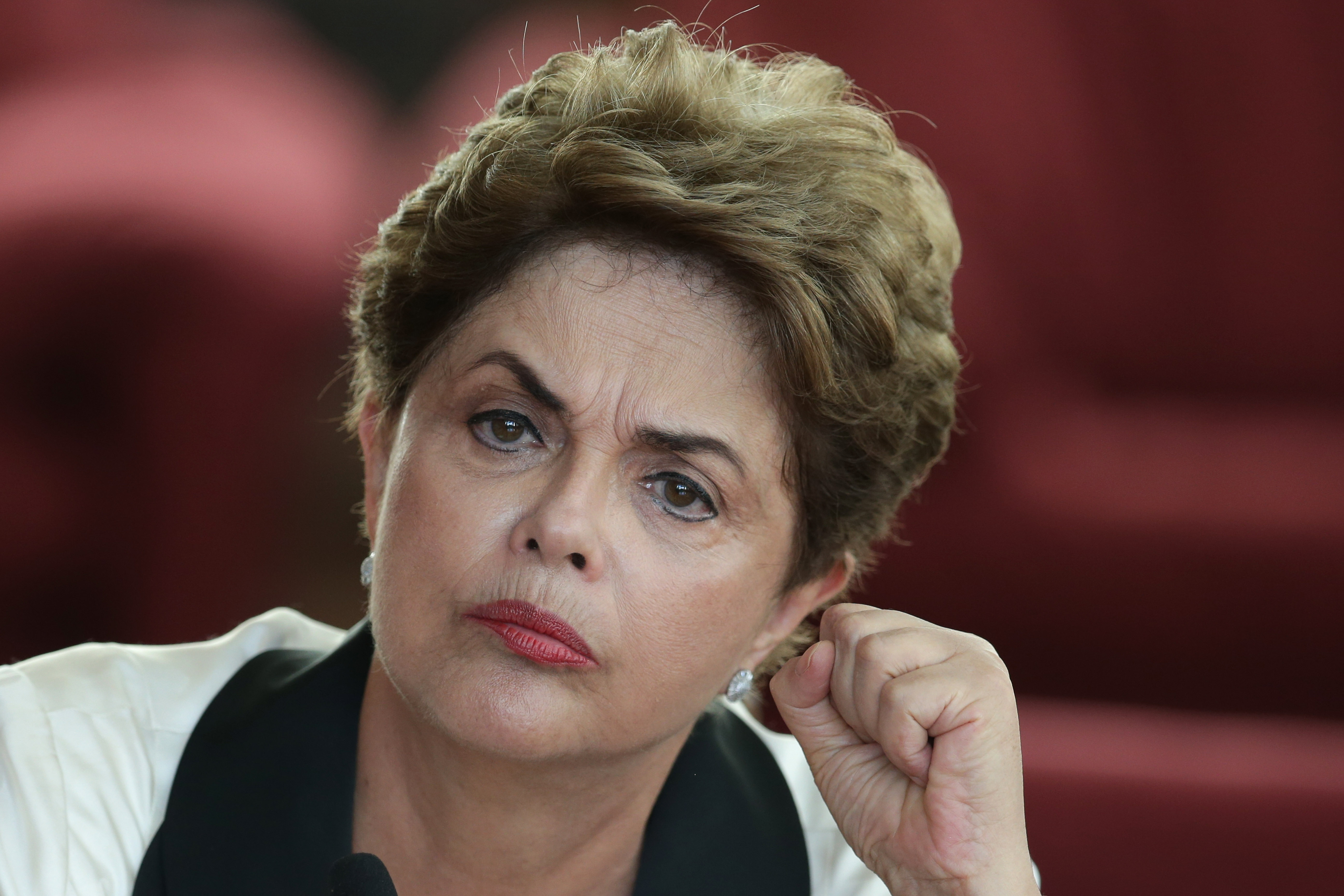 Denuncia contra Lula busca "impedir" su candidatura: Rousseff