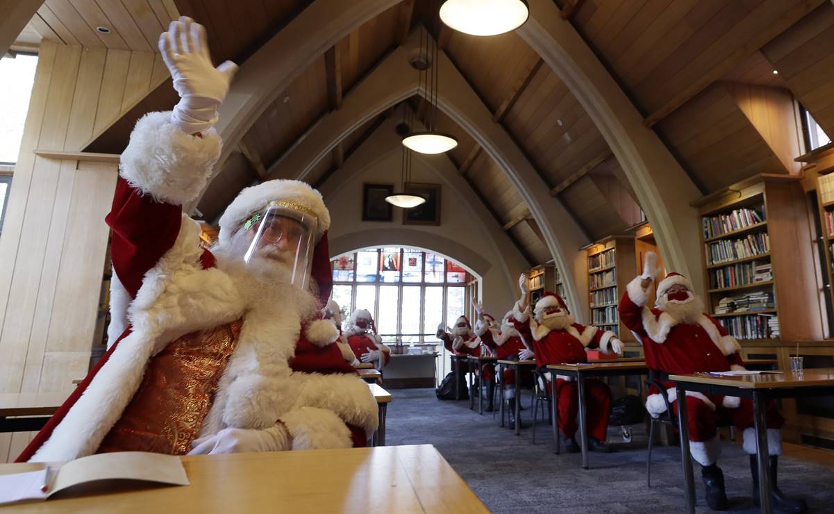 Santa Claus se alista para una Navidad con distanciamiento social en Londres