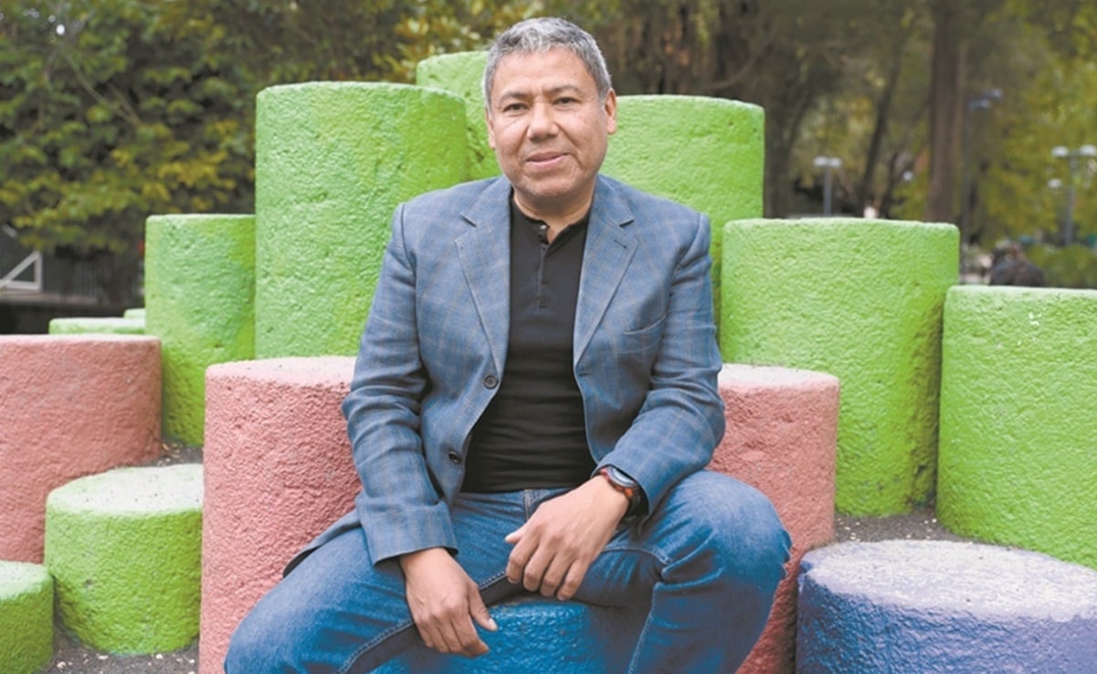 Ariel González, colaborador de EL UNIVERSAL, recibe el Premio a la Excelencia Periodística 2021