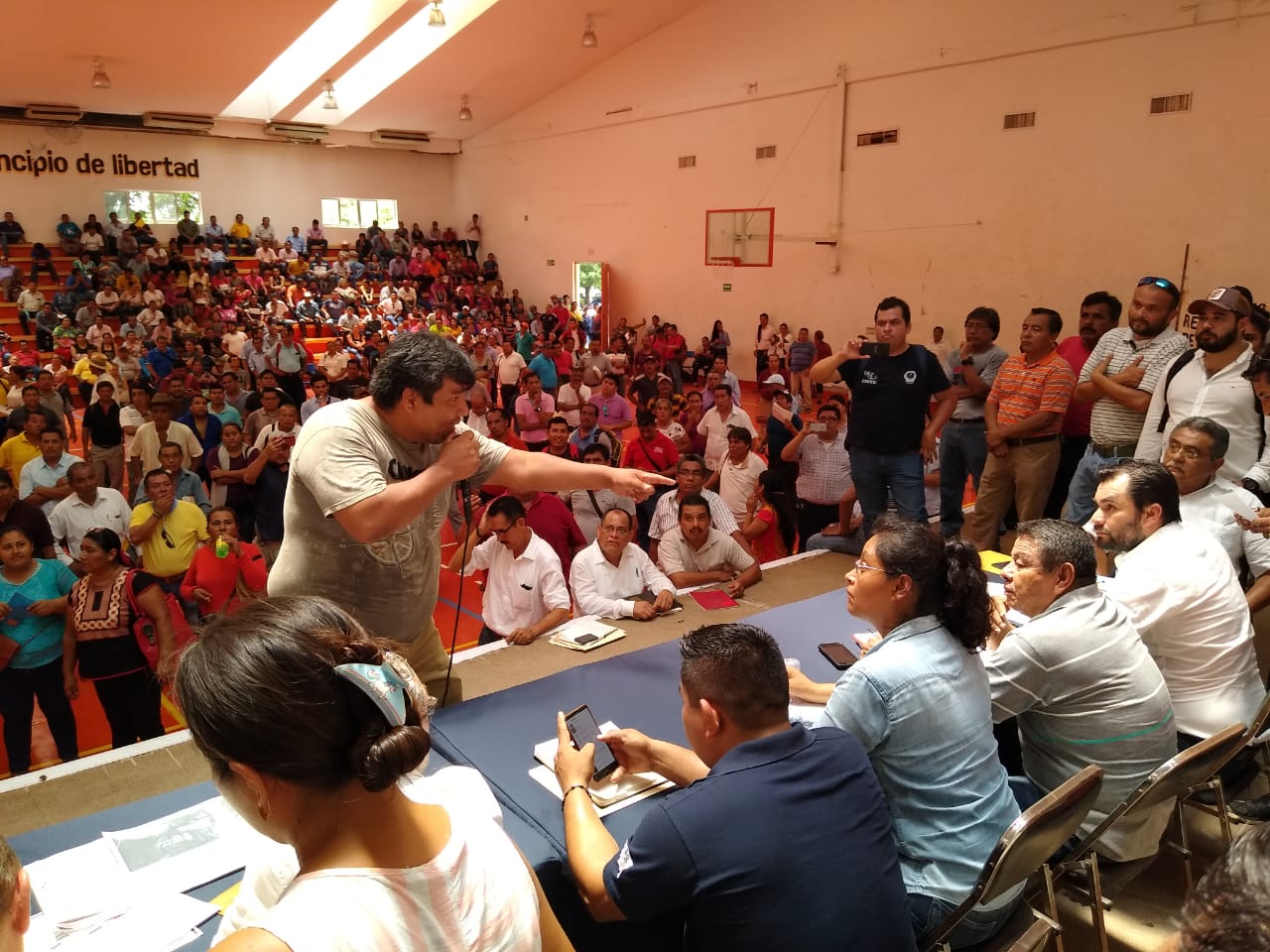 Reclaman abandono de escuelas dañadas por sismos en Oaxaca 