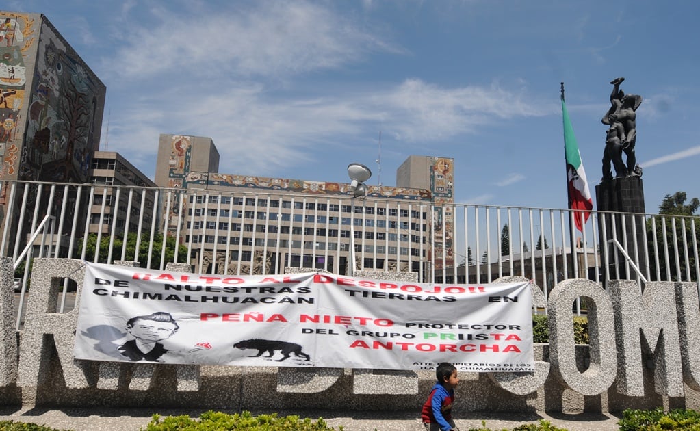 Manifestantes controlan accesos de SCT