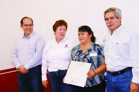 Reconoce munícipe organización vecinal 