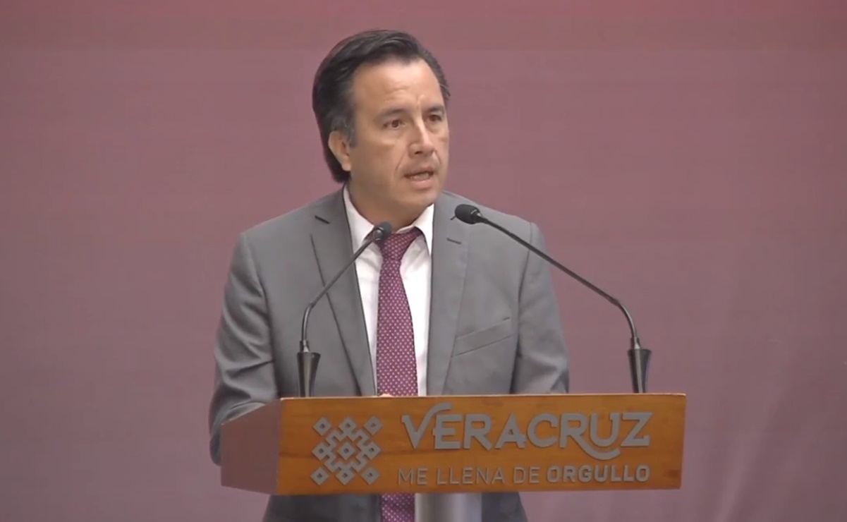 Cuitláhuac García ofrece disculpa pública a pensionados y jubilados