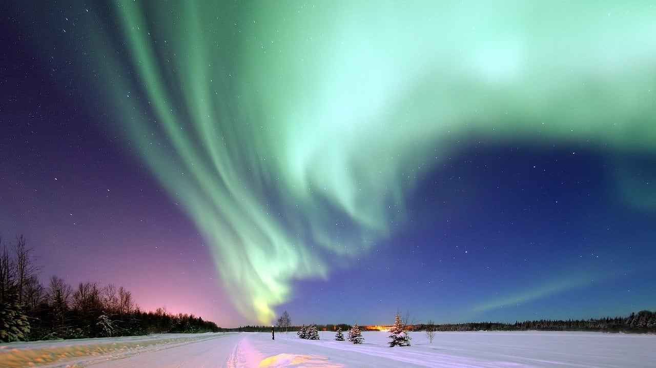 ¿Qué es la noche polar, fenómeno que sume a algunos países en la obscuridad?