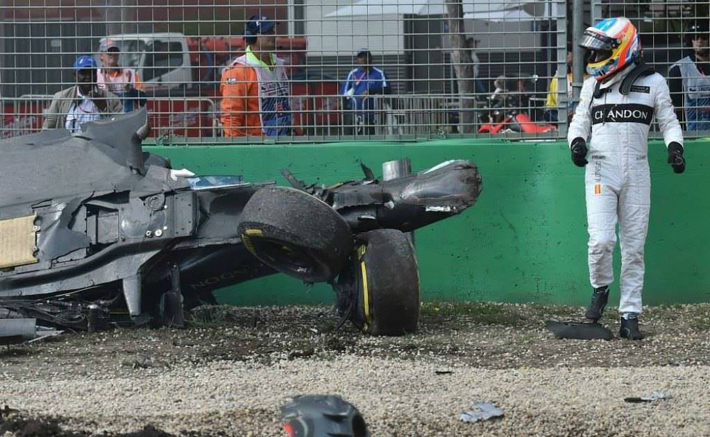 Rosberg gana GP de Australia; Alonso sale ileso de accidente