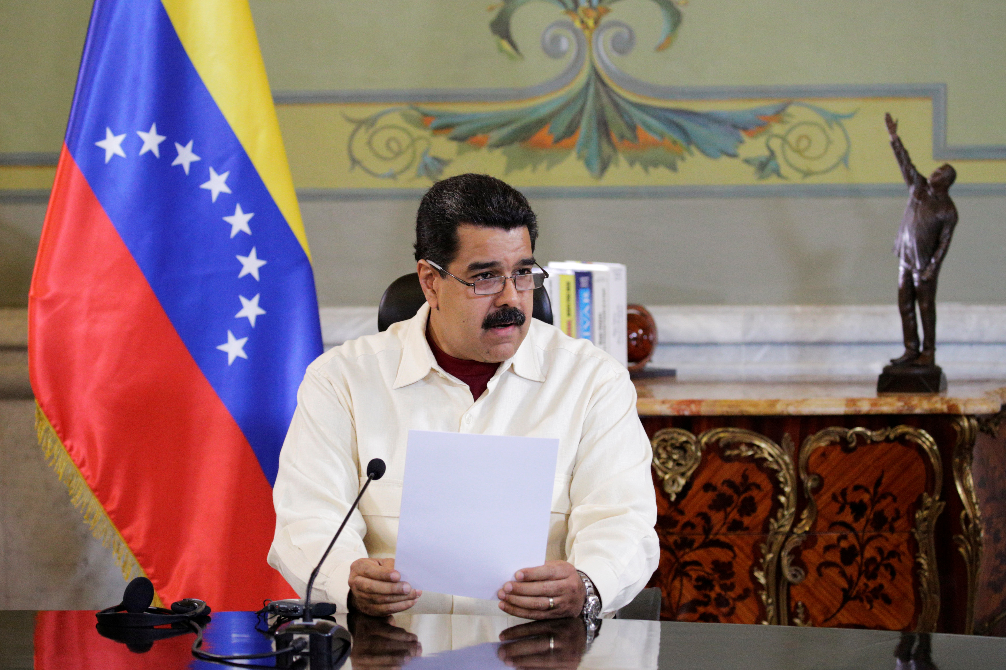 Maduro exige a Santos mantener cese al fuego indefinido con FARC