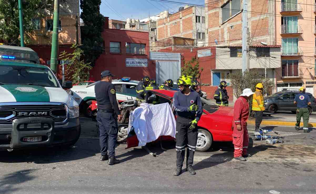 Reportan un muerto tras accidente vehicular por exceso de velocidad en la Álvaro Obregón