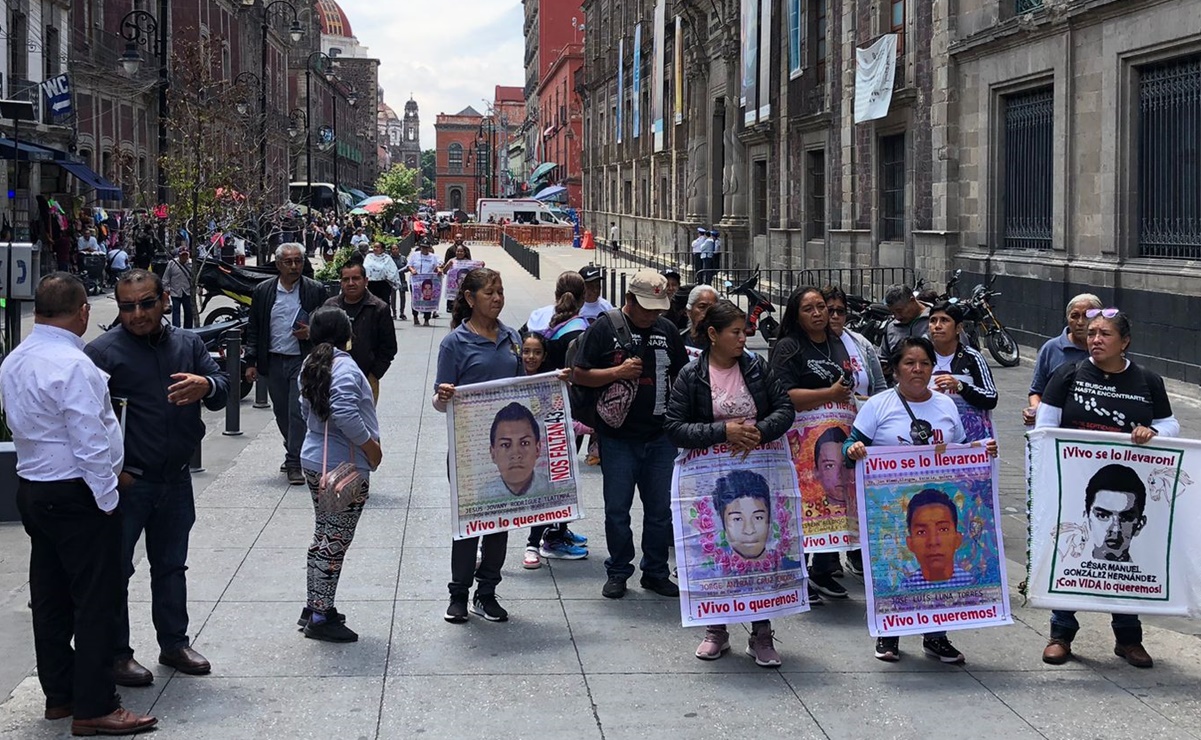 “No hay ninguna expectativa", dice abogado de familiares de los 43 de Ayotzinapa ante nueva reunión con AMLO