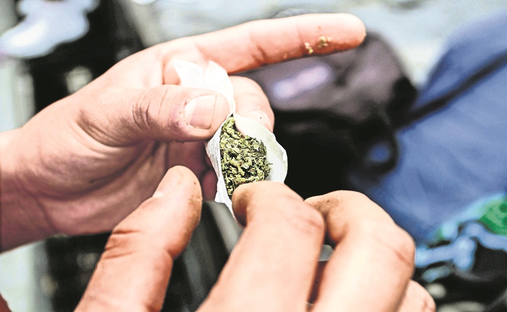 Encuentran 385 kilos de droga en cerro de Sonora