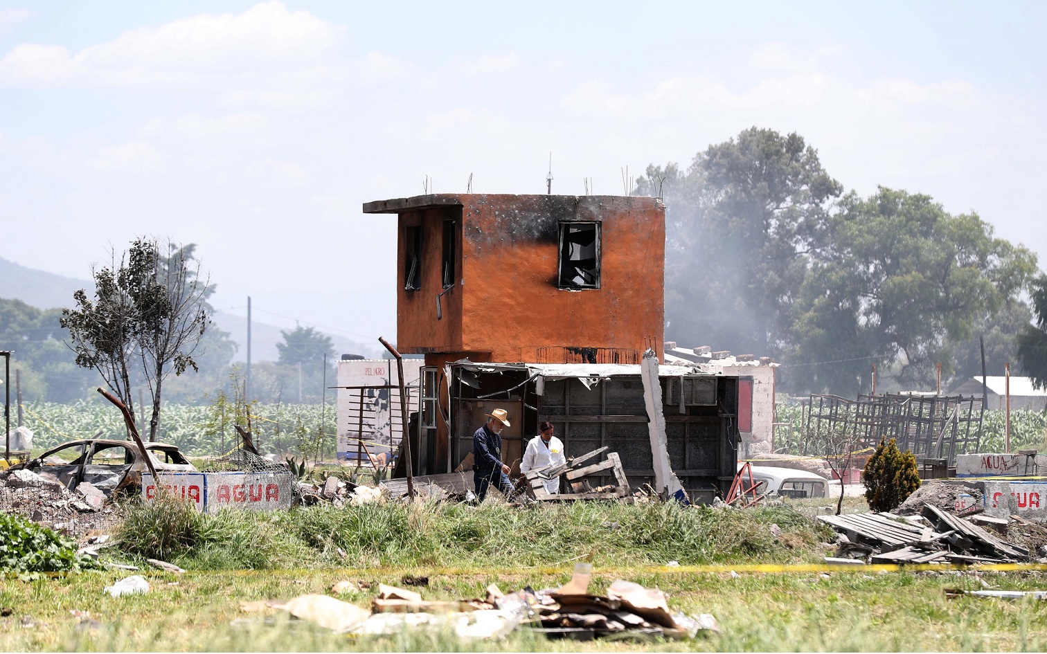 Aumenta a 24 el número de muertos por explosiones en Tultepec