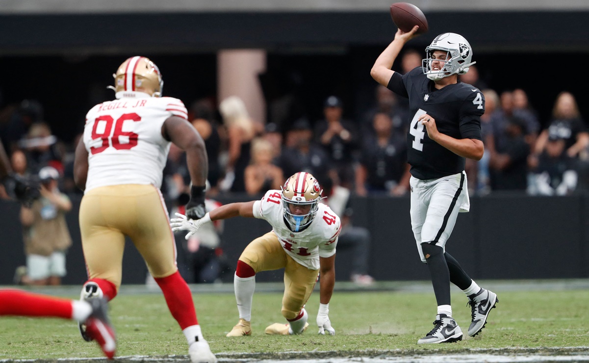 Raiders aplastan a los 49ers en pretemporada de NFL