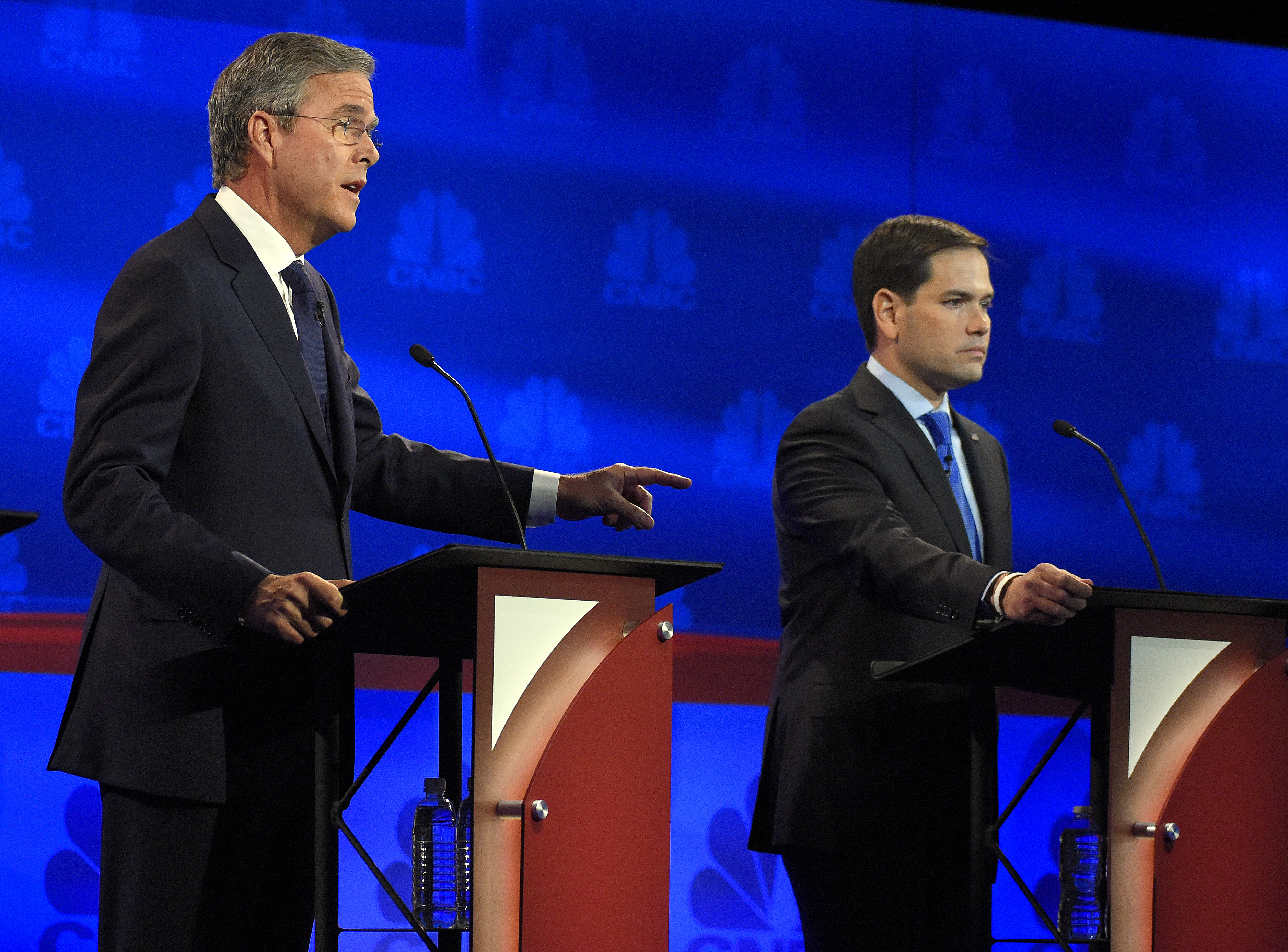 Bush y Rubio se enfrentan en tercer debate republicano