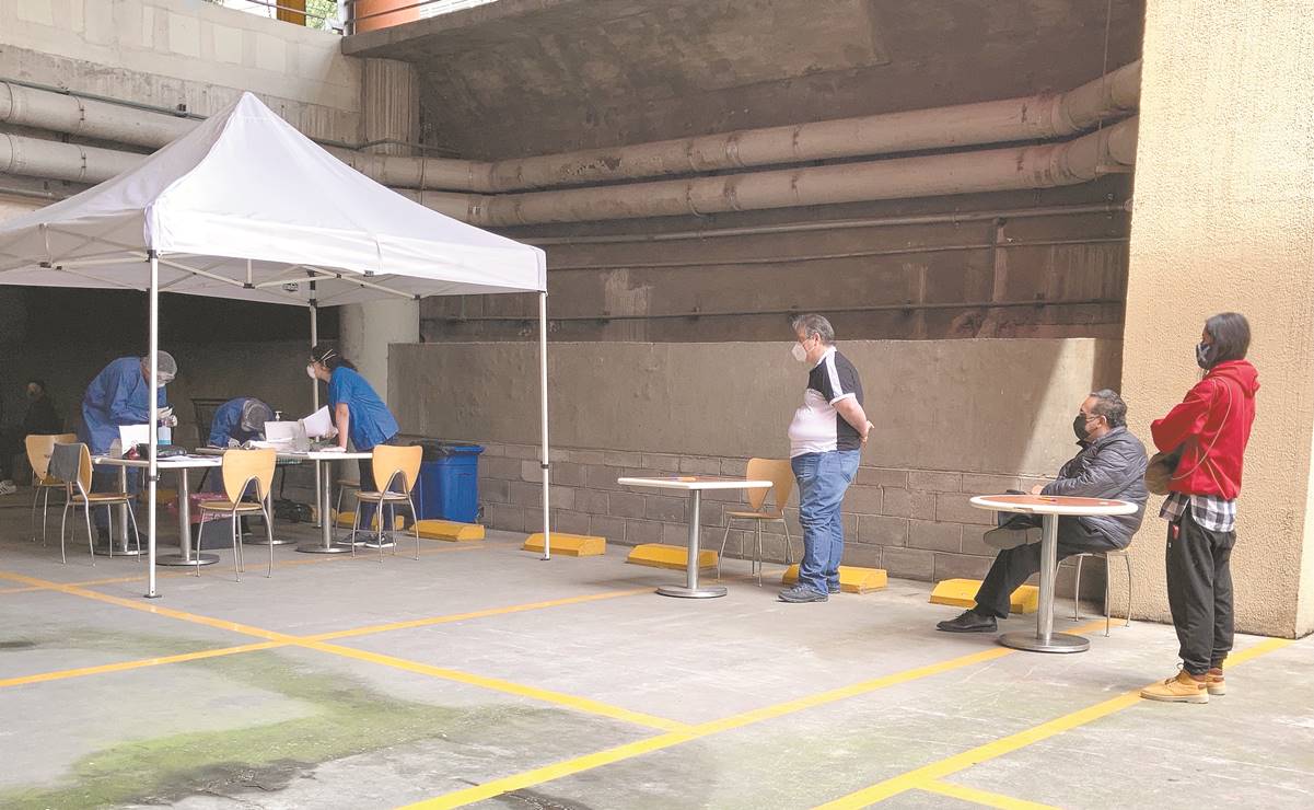 "Vuelan" las pruebas de Covid-19 en las plazas