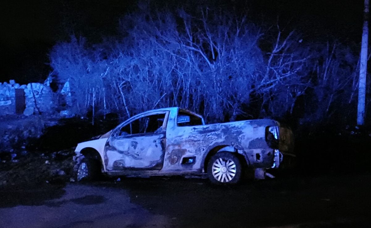 Rescatan a dos personas de una camioneta que se incendiaba en Mérida