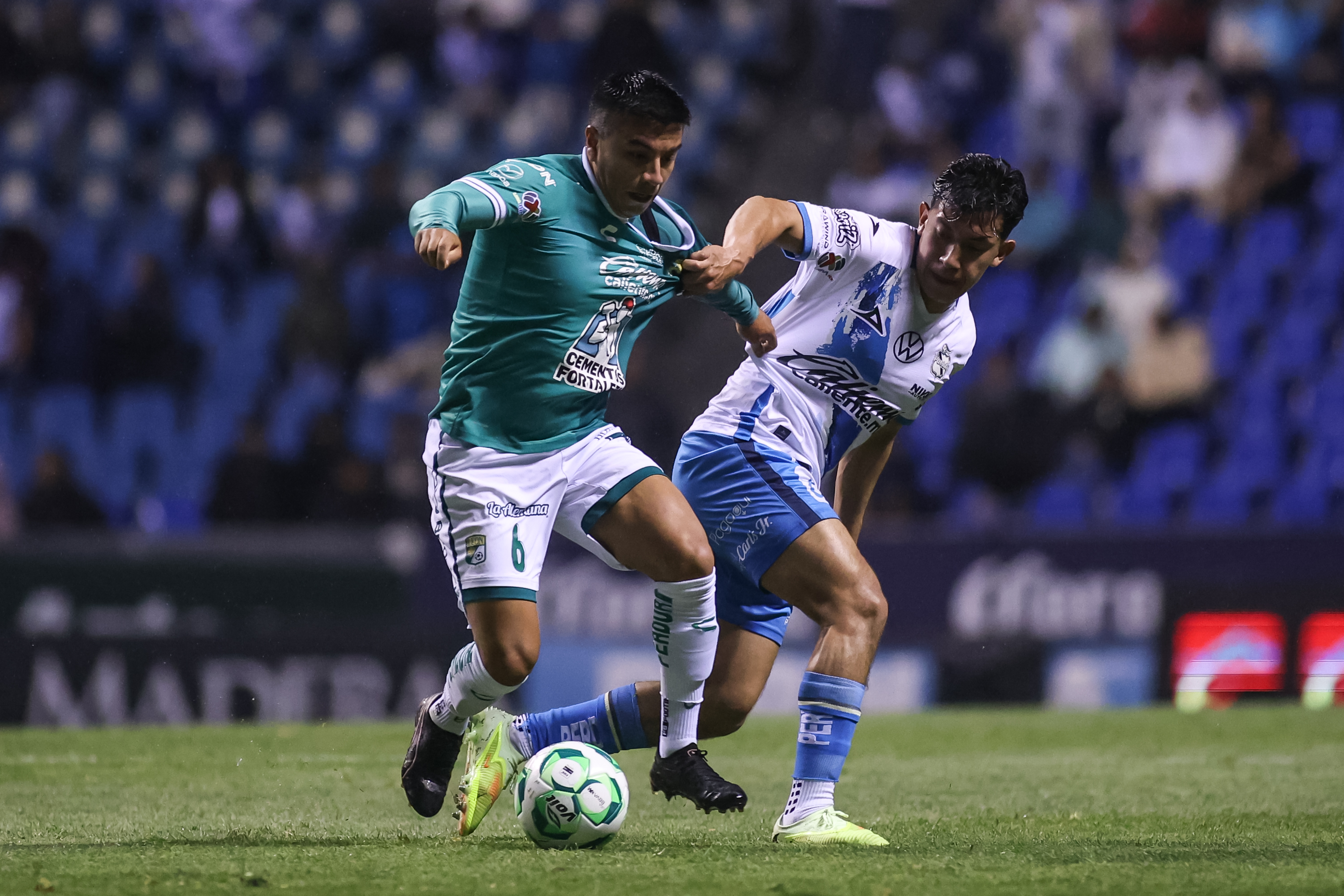 Puebla recibe a León este viernes; anuncian transporte nocturno gratuito hacia Cholula