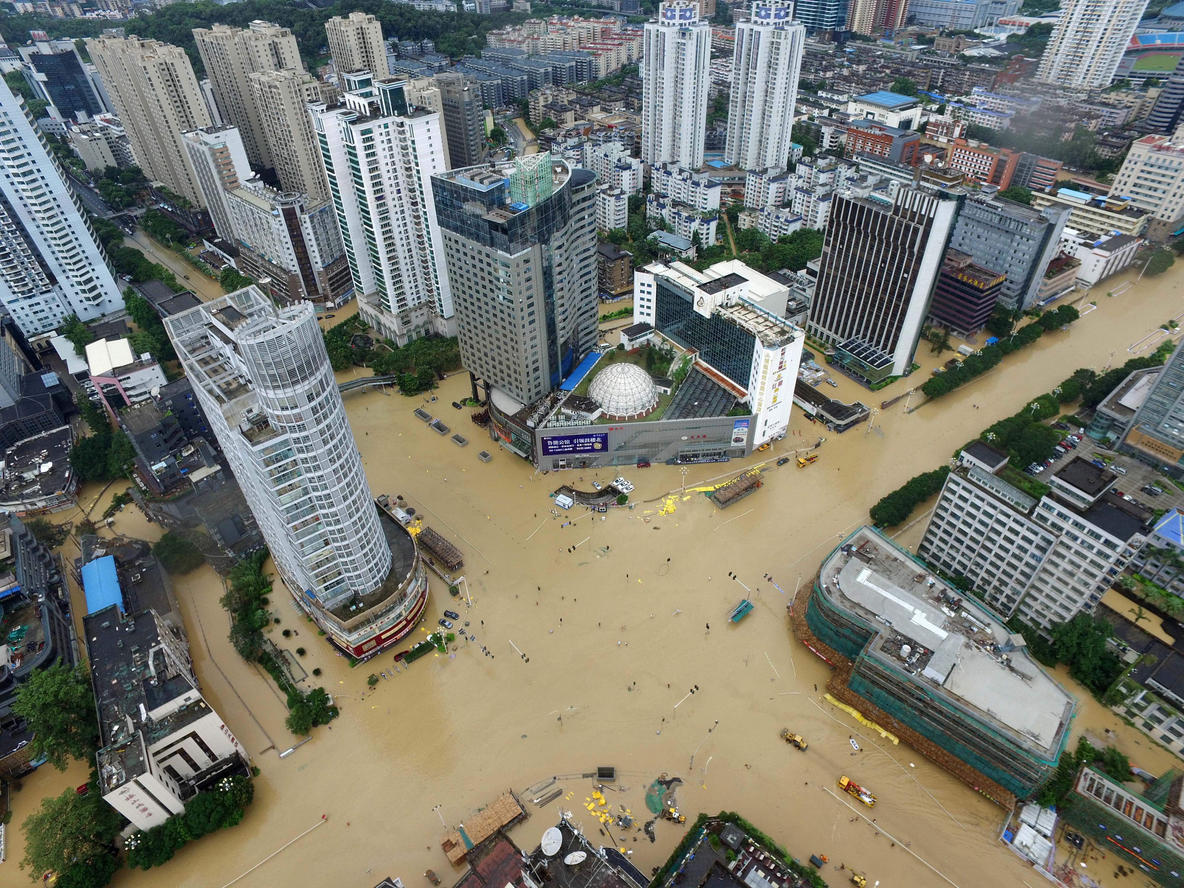Tifón Megi deja cuatro muertos, cientos de heridos y daños en Taiwán