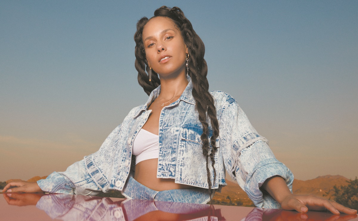 Fue duro crecer en un mundo de drogas: Alicia Keys