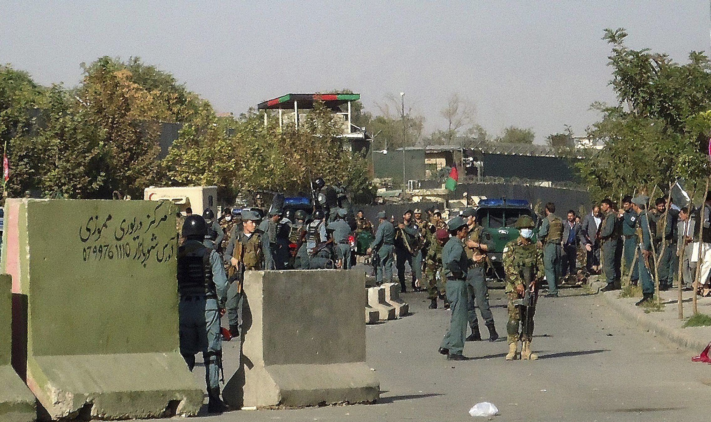 Tras atentado suicida, explota otro coche bomba en Kabul
