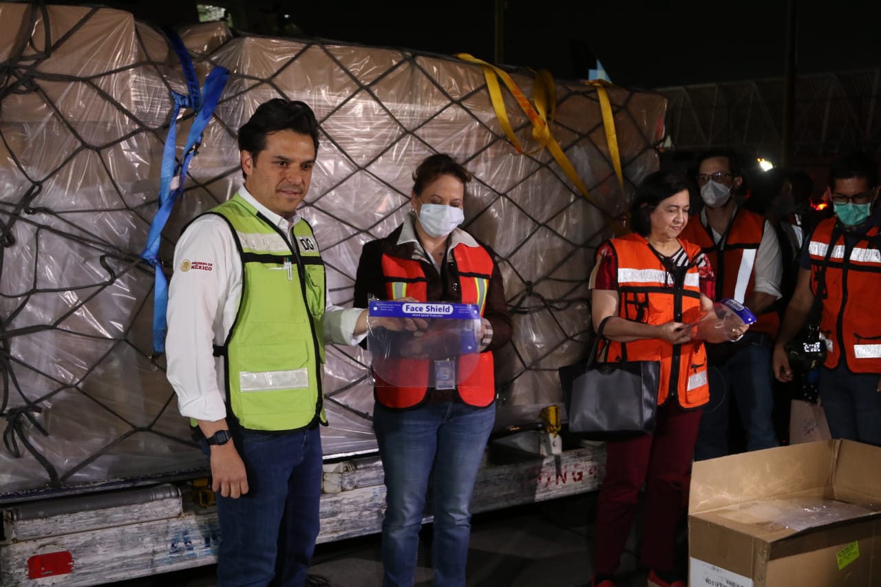 Llega a México tercer cargamento de China con insumos médicos contra Covid-19