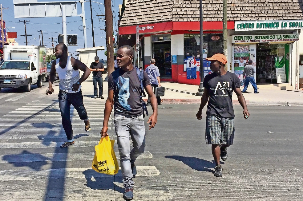 Haitianos se hacen pasar por africanos en Tijuana