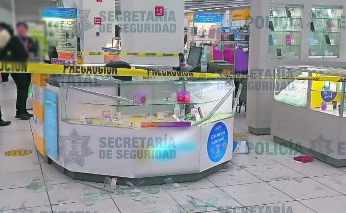 Roban 52 celulares de tienda departamental