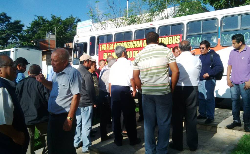Protestan contra proyecto del Metrobús en Oaxaca