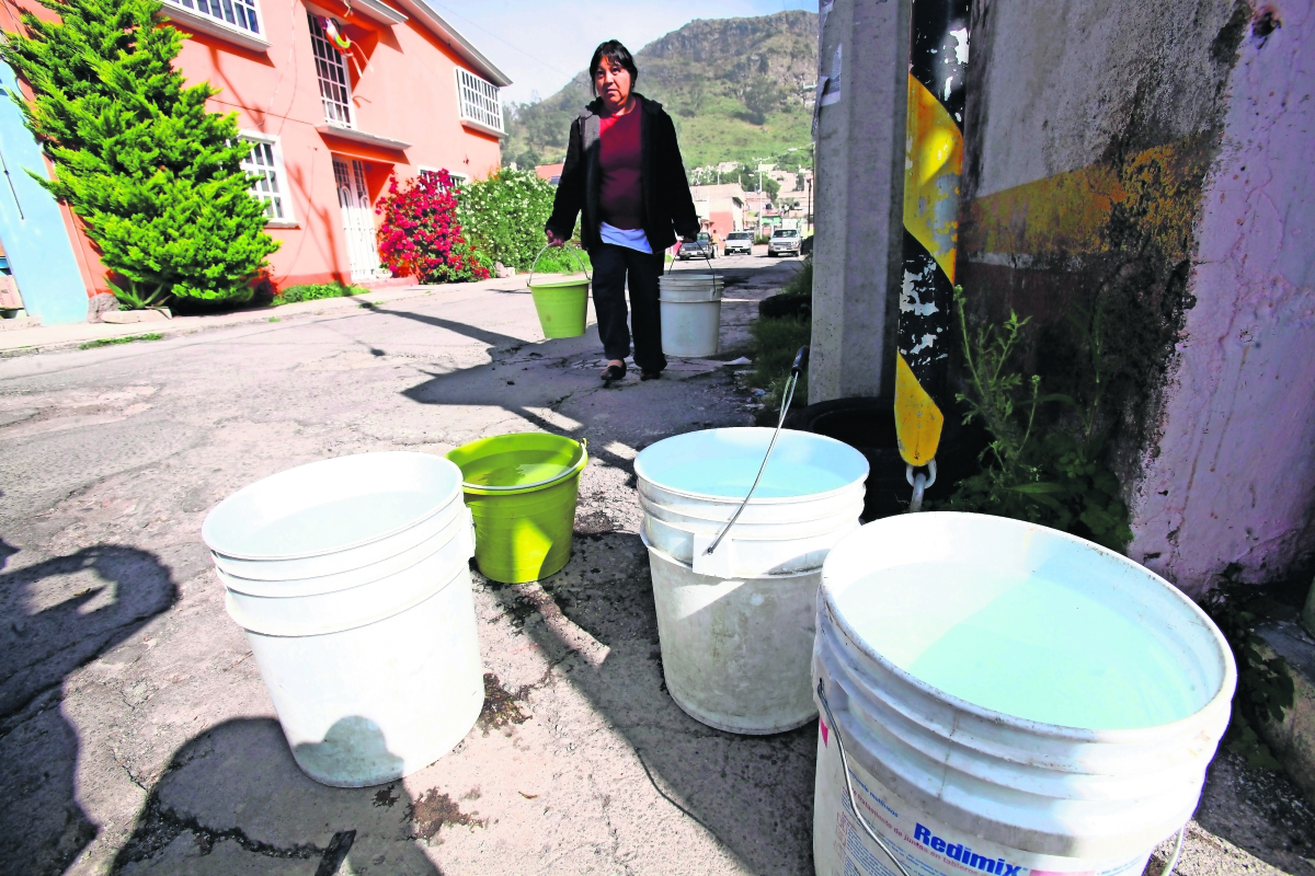 Toluca rehabilita 20 pozos de agua y realiza cinco perforaciones