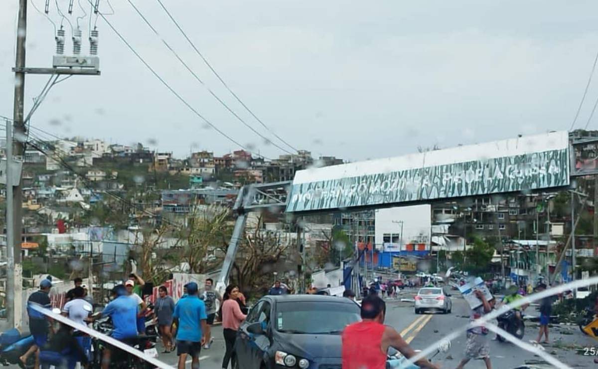 Hidalgo llama a solidarizarse con damnificados en Guerrero por "Otis"