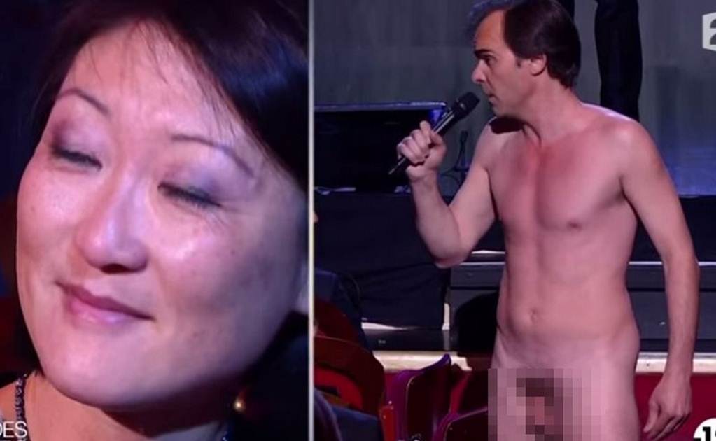 Actor protesta desnudo en los premios Molière